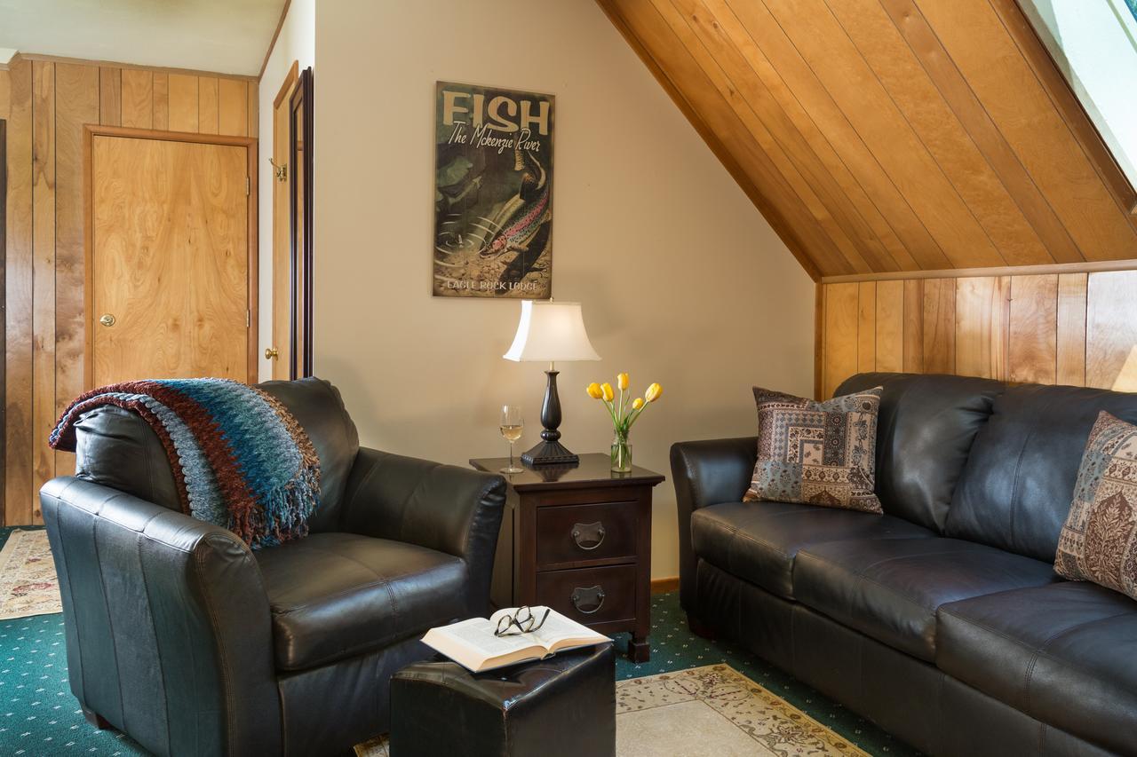 Eagle Rock Lodge Vida Екстериор снимка