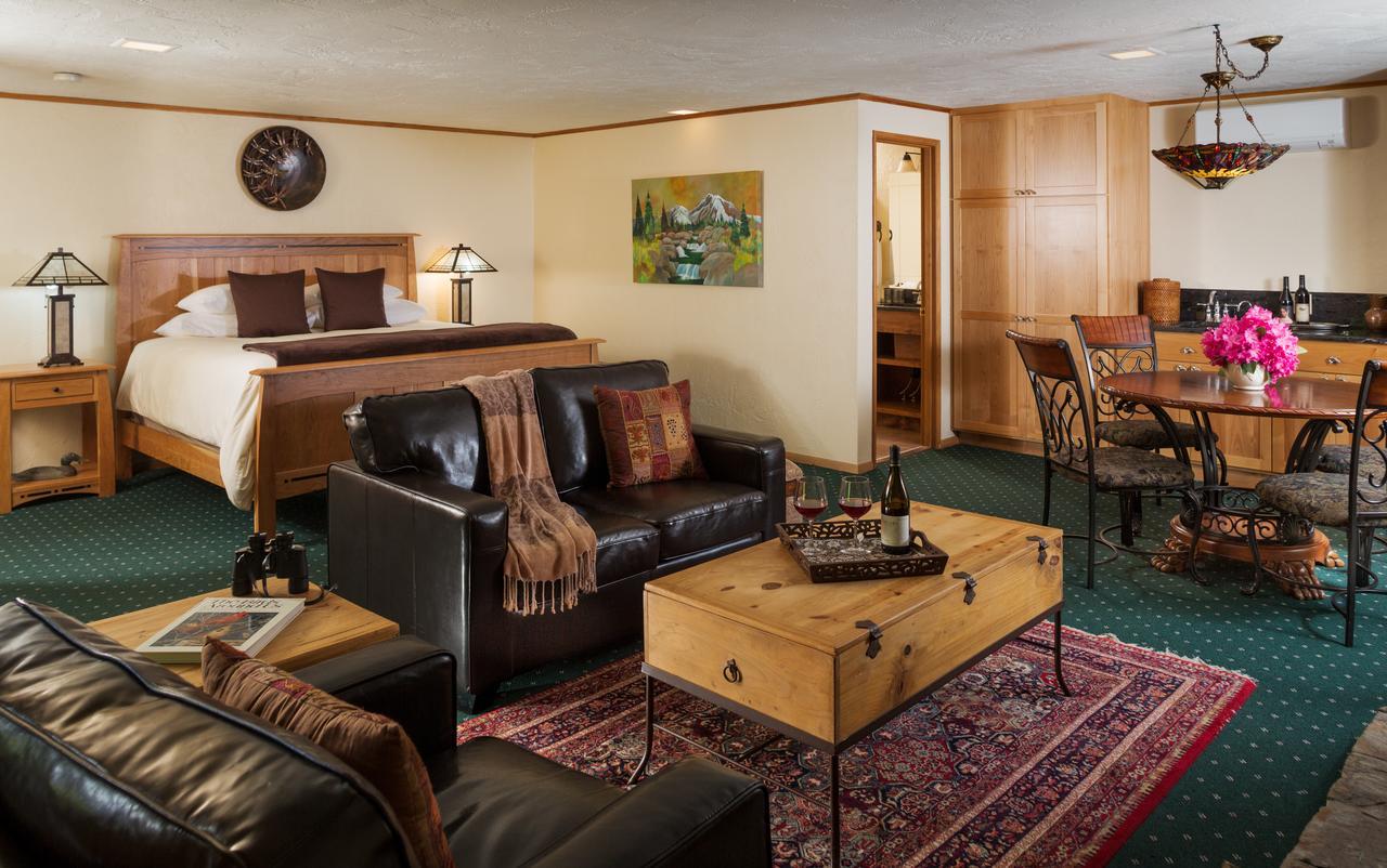 Eagle Rock Lodge Vida Екстериор снимка